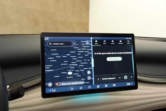 BYD Atto 3 Comfort 60 kWh - ORIGINEEL NEDERLANDSE AUTO - PANORAMADAK - ADAPTIEVE CRUISE CONTROL - 360 GRADEN CAMERA - DODEHOEKDETECTIE - PARKEERSENSOREN VOOR EN ACHTER - NAVIGATIESYSTEEM FULL-MAP - VOORSTOELEN VERWARMD