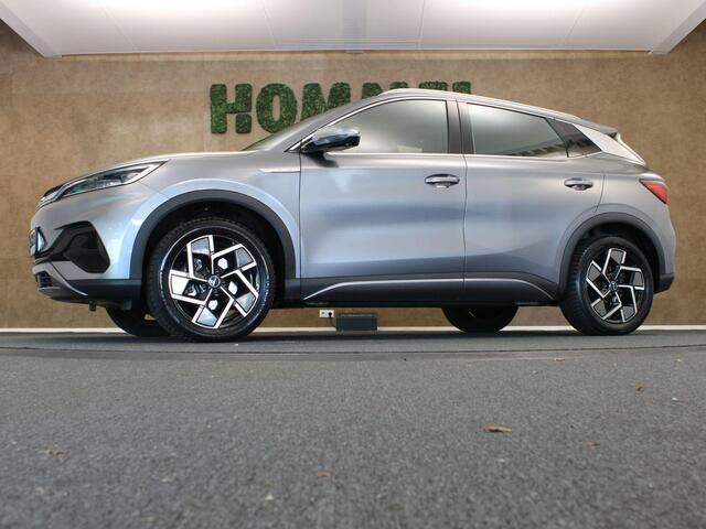 BYD Atto 3 Comfort 60 kWh - ORIGINEEL NEDERLANDSE AUTO - PANORAMADAK - ADAPTIEVE CRUISE CONTROL - 360 GRADEN CAMERA - DODEHOEKDETECTIE - PARKEERSENSOREN VOOR EN ACHTER - NAVIGATIESYSTEEM FULL-MAP - VOORSTOELEN VERWARMD