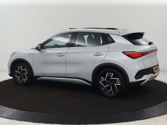 BYD Atto 3 Comfort 60 kWh | Panoramadak | Warmtepomp | Leder | Stoelverwarming | 360 Camera | Carplay | Adaptive cruise | 18'' | Keyless | Full LED