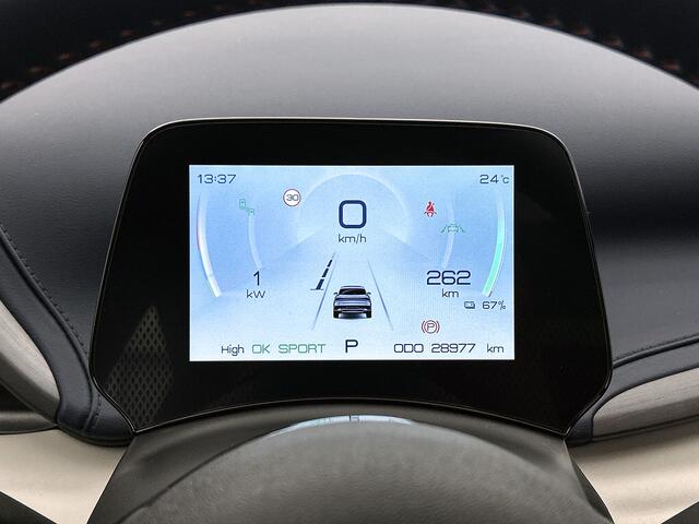 BYD Atto 3 Comfort 60 kWh | 2024 model | Warmtepomp | 12,8 " multimediascherm | schuif-/kanteldak |