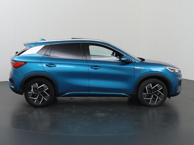 BYD Atto 3 Comfort 60 kWh | SOH 94% | Panoramadak | Lederen Interieur | Draaibaar Scherm | 360 Camera | DAB | Elektrisch verstelbare stoelen | Apple CarPlay/Android Auto | LED | Warmtepomp |