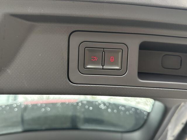 BYD Atto 3 Design SOH 94% | GROOT SCHERM + ELEKTRISCHE KOFFERRUIMTEKLEP | COMPLETE AUTO | RIJKLAAR INCL. FABRIEKSGARANTIE T/M 2029 | AANDRIJFLIJN EN ACCU T/M 2031