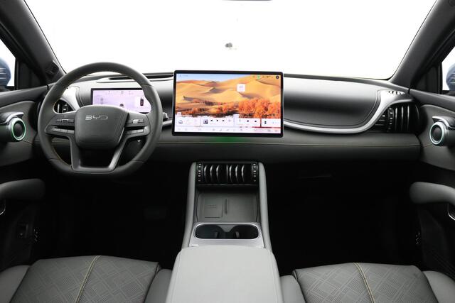 BYD Atto 3 EVO Excellence 74.8 kWh | Panoramadak | 360 graden camera | 1500kg trekgewicht |Stoelverwarming/ventilatie