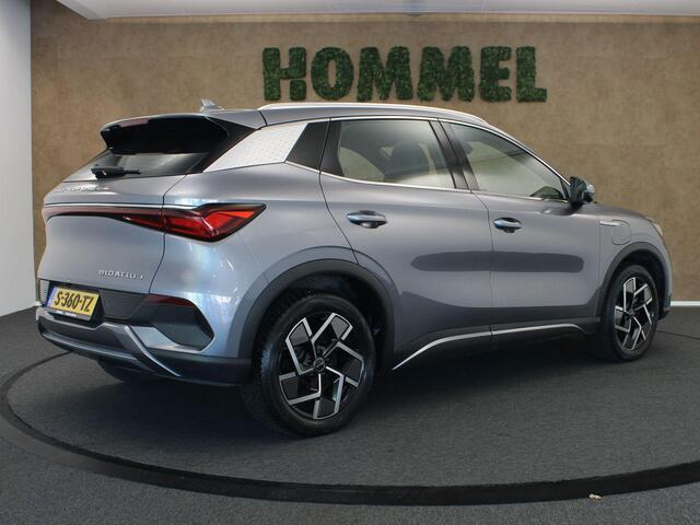 BYD Atto 3 Design 60 kWh - ORIGINEEL NEDERLANDSE AUTO - AFKOMSTIG VAN 1E EIGENAAR - 3 FASE - CAMERA - PARKEERSENSOREN VOOR/ ACHTER - NAVIGATIE - APPLE CARPLAY/ ANDROID AUTO - ELEKTRISCHE ACHTERKLEP - BEIDE STOELEN ELEKTRISCH VERSTELBAAR - PANORAMADAK - 2 LAADKABELS
