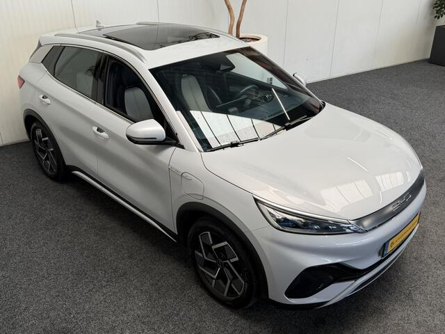BYD Atto 3 DESIGN 60 kWh WLTP 420 KM * 45 STUKS OP VOORRAAD* APPLE CARPLAY/ ANDROID AUTO ELEK. ACHTERKLEP PANORAMADAK ELEK. VOORSTOELEN KEYLESS ENTRY/ START 360 CAMERA STOELVERWARMING NAVI NIEUWSTAAT !!!