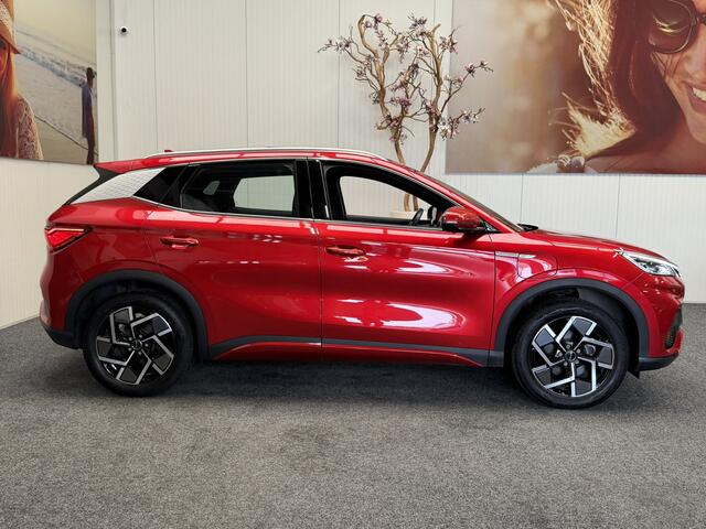 BYD Atto 3 DESIGN 60 kWh WLTP 420 KM * 45 STUKS OP VOORRAAD* APPLE CARPLAY/ ANDROID AUTO ELEK. ACHTERKLEP PANORAMADAK ELEK. VOORSTOELEN KEYLESS ENTRY/ START 360 CAMERA STOELVERWARMING NAVI NIEUWSTAAT !!!