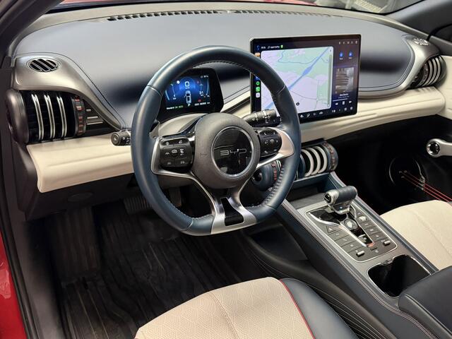 BYD Atto 3 DESIGN 60 kWh WLTP 420 KM * 45 STUKS OP VOORRAAD* APPLE CARPLAY/ ANDROID AUTO ELEK. ACHTERKLEP PANORAMADAK ELEK. VOORSTOELEN KEYLESS ENTRY/ START 360 CAMERA STOELVERWARMING NAVI NIEUWSTAAT !!!