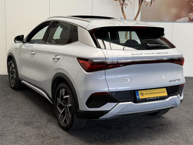 BYD Atto 3 DESIGN 60 kWh WLTP 420 KM * 45 STUKS OP VOORRAAD* APPLE CARPLAY/ ANDROID AUTO ELEK. ACHTERKLEP PANORAMADAK ELEK. VOORSTOELEN KEYLESS ENTRY/ START 360 CAMERA STOELVERWARMING NAVI NIEUWSTAAT !!!