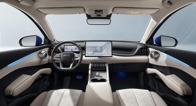 BYD Atto 3 EVO Design | €2950 EV-Voordeel | 360° Camera | Apple Carplay & Android Auto | Google Built-In Navi | Stadsbereik 710 KM WLTP | 1500 KG Trekgewicht | Elektrisch Verstelbare Stoelen