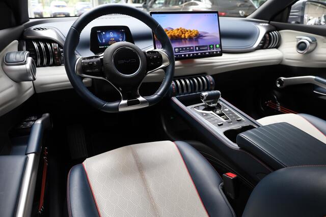 BYD Atto 3 Design 60 kWh PANO 360-CAMERA ADAPTIVE-CRUISE LEER STOELVERW. CARPLAY SFEERVERL. ELEC.STOELEN/KLEP 2XPDC 18''LMV ENZ.