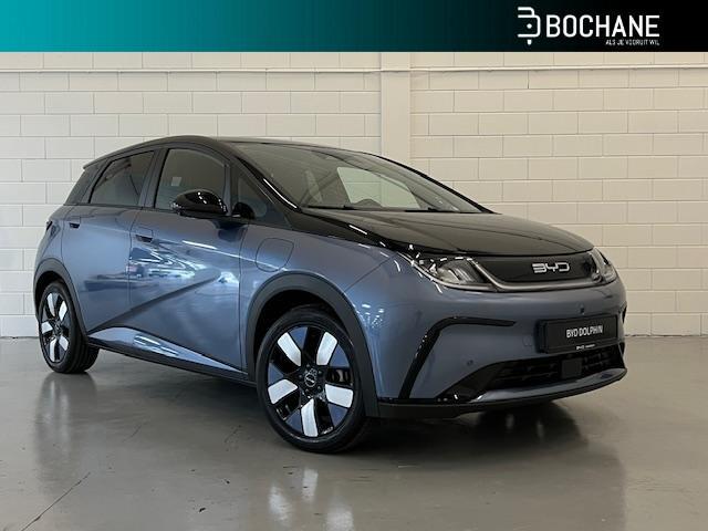BYD Dolphin Design 60 kWh NAV | CLIMATE CONTROL | BEDIENING VIA APP | APPLE CARPLAY | ANDROID AUTO | 360 CAMERA | ELECTRISCHE STOELEN