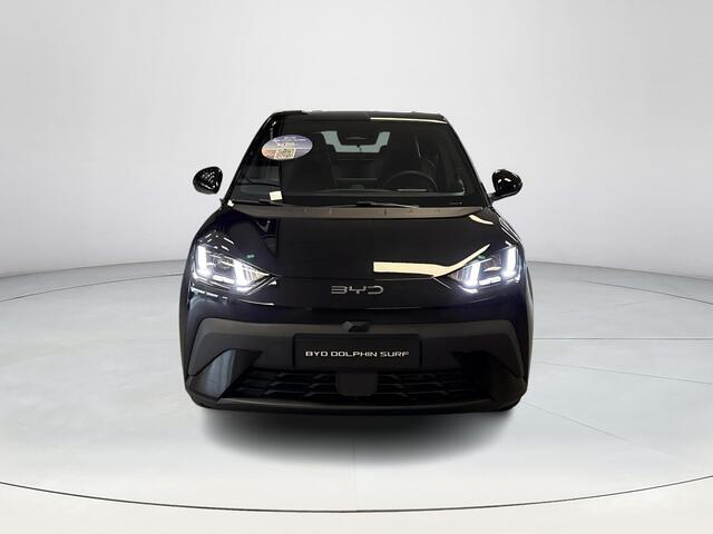 BYD Dolphin SURF Boost 43 kWh | Direct Leverbaar | 320 KM Actieradius WLTP | Elektrische Stoelen | Achteruitrijcamera |