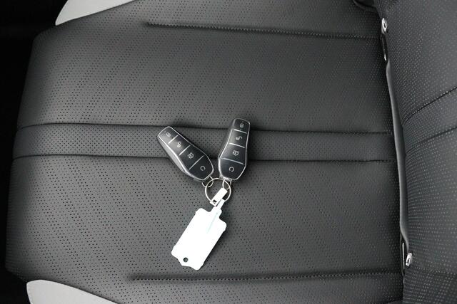 BYD Dolphin SURF Comfort 43 kWh | 360 graden camera | 310 km WLTP | Parkeersensoren achter | Navigatie | LED koplampen