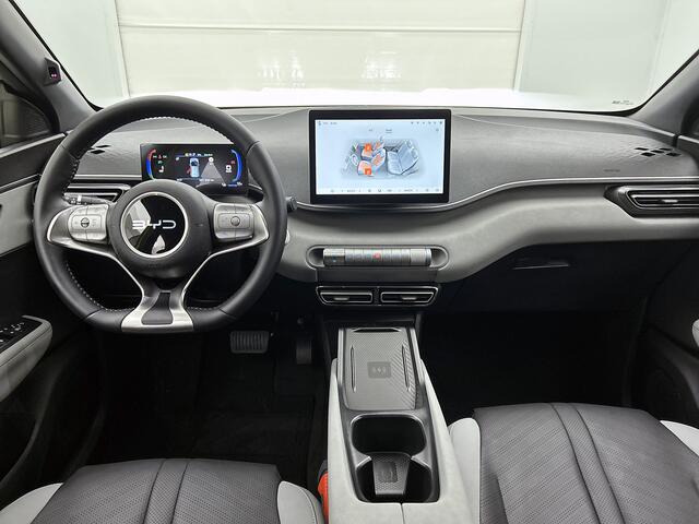 BYD Dolphin Surf Comfort 43 kWh | Grootste BYD Dealer van NL | 322 KM WLTP | NAP |