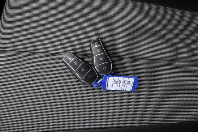 BYD Dolphin G DM-i Comfort NIEUW/ 1040 KM / Sunset Orange / 105 EV / 360°-camera / HUD /