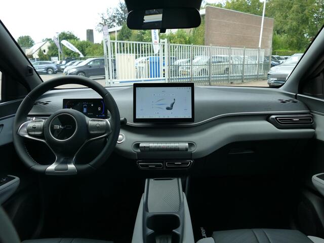 BYD Dolphin SURF Boost 43 kWh | DEMO | Leder | Carplay | RIJKLAARPRIJS!