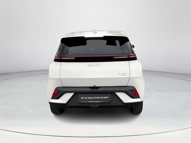 BYD Dolphin SURF Boost 43 kWh | €2000 korting | 320 KM WLTP | Achteruitrijcamera | Adaptive cruise control | Elektrische Stoelen | Apple Carplay & Android Auto |
