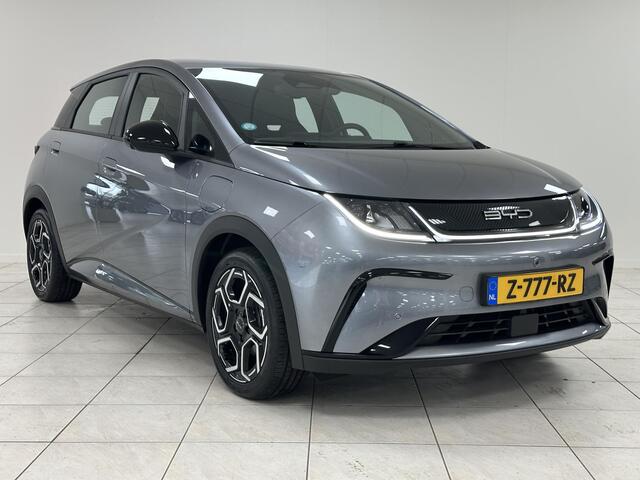 BYD Dolphin Comfort 60.4 kWh Lage KM-stand! | 360 camera | Stoelverwarming | Intelligent cruise control |