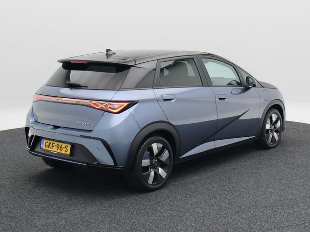 BYD Dolphin Design 60.4 kWh 204 Pk | Stoelverwarming | 360 Camera | Panoramadak | Adaptive Cruise | Warmtepomp |17 Inch | 26.055 Km !!