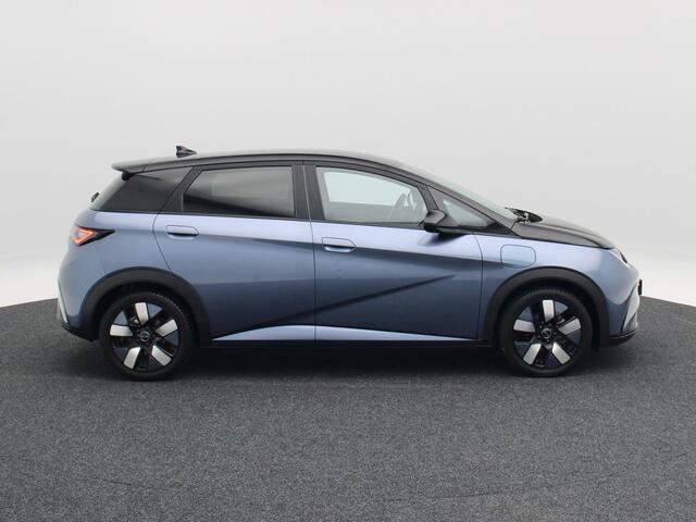 BYD Dolphin Design 60.4 kWh 204 Pk | Stoelverwarming | 360 Camera | Panoramadak | Adaptive Cruise | Warmtepomp |17 Inch | 26.055 Km !!