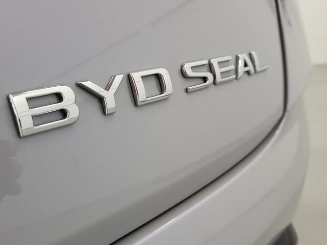 BYD Seal Design RWD 83 kWh GEVENTILEERDE-VERWARMDE-ELEK. VERSTELBARE STOELEN| WARMTEPOMP | 570 KM ACTIRADIUS | CARPLAY & ANDROID AUTO