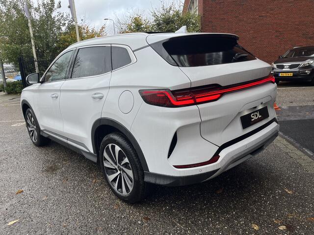 BYD Seal U 1.5 DM-i FWD Boost // 360 CAMERA+SENSOREN // SCHUIF-KANTELDAK // LEDER+ELEK. STOELEN // DODEHOEK // KEYLESS // STOELVERWARMING-KOELING // NIEUWE AUTO!!!