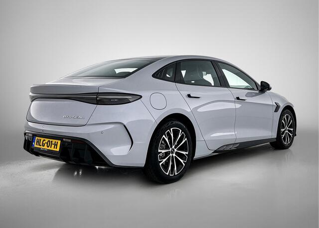 BYD Seal Comfort RWD 61.4 kWh | Achterwiel aangedreven | 460 KM WLTP | Leder | 15,6" Multimedia |