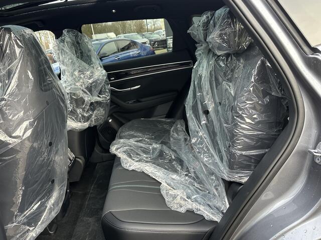 BYD Seal U 1.5 DM-i FWD Comfort VAN: ¤41.900,- VOOR: ¤37.440,- UW EINDEJAARSVOORDEEL: ¤4.460,- | UNIEK IN NL! tot 125km electrisch rijbereik | 6 jaar volledige BYD GARANTIE | NIEUWE AUTO |