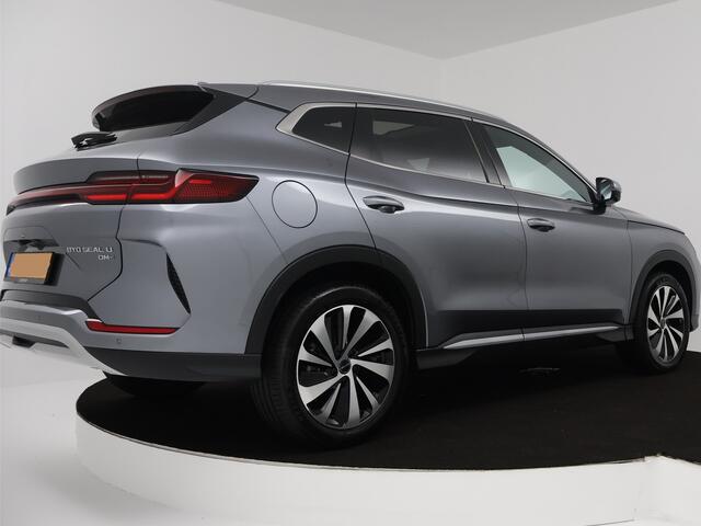 BYD Seal U 1.5 DM-i FWD Boost | Inclusief ¤ 3000,- ACTIE | 100% Nieuw & Origineel Nederlands | 80 KM Elektrisch bereik