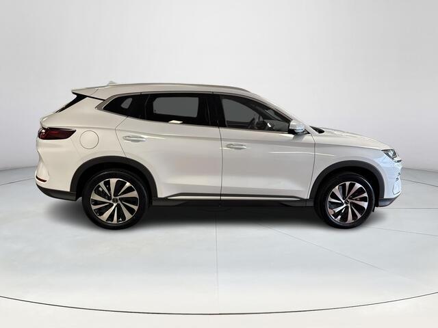 BYD Seal U Comfort 71.8 kWh | 420 KM WLTP | 1300 KG Trekgewicht | 360° Camera | Stoelverwarming | Panoramisch Schuif Dak | Elektrische Stoelen |