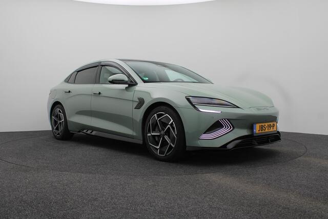 BYD Seal Design RWD 82.5 kWh 570 km | Apple Carplay | Android auto | stuur en stoelverwarming | 360 graden camera's | Warmtepomp |