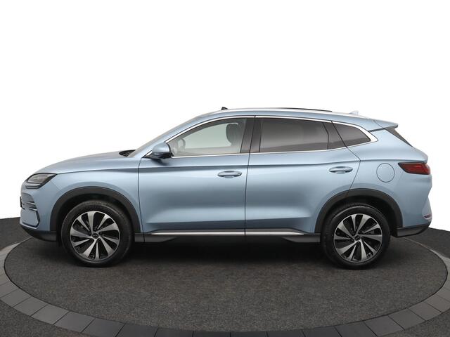 BYD Seal U 1.5 DM-i FWD Boost BYD Dealer | Schuifdak | Elektr. stoelen | Camera | Lederen bekleding | Navi | Head Up | ACC |