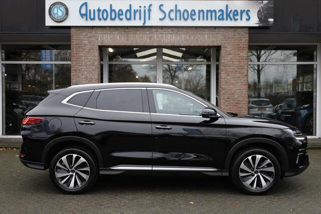 BYD Seal U 1.5 DM-i FWD Comfort LONG-RANGE (125km) ZWART-LEER CARPLAY PANO 360-CAMERA STOELVENTILATIE STUUR/STOELVERW. HUD ADAPTIVE-CRUISE CLIMA NAVI 2XPDC 19''LMV ENZ ENZ!