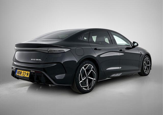 BYD Seal Design RWD 82.5 kWh | Grootste BYD Dealer van NL | Eerste eigenaar | Weinig KM |