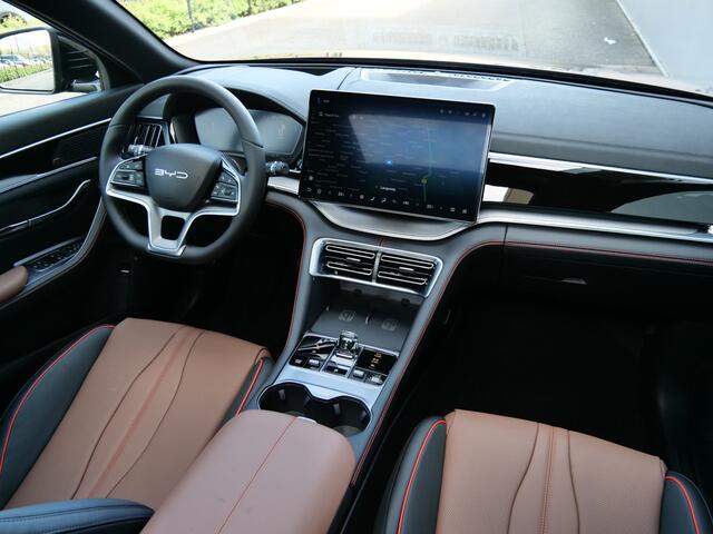 BYD Seal U 1.5 DM-i FWD Comfort 218 Pk 26,6 kWh PHEV Leder / Panoramadak / 125 km elektr. actieradius