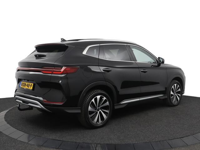 BYD Seal U 1.5 T DM-i AWD Design | Trekhaak | All Season banden | 360 graden camera | 1300kg trekgewicht