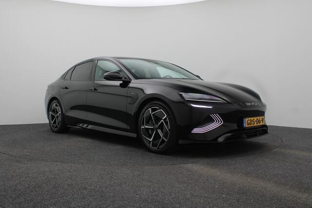 BYD Seal Design RWD 82.5 kWh 570 km | Apple Carplay | Android auto | stuur en stoelverwarming | 360 graden camera's | Warmtepomp | Fabrieksgarantie |