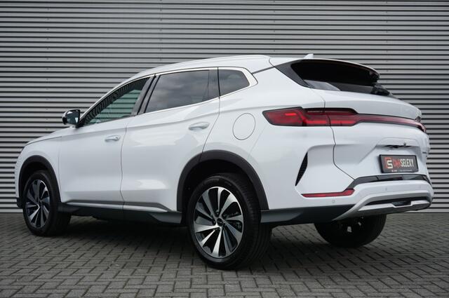 BYD Seal U 1.5 DM-i FWD Boost 218 PK | SUPER LUXE | 6JR GARANTIE | NIEUW!
