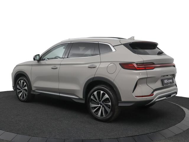 BYD Seal U 1.5 DM-i FWD Boost Snel leverbaar | Zwart interieur| 1080 km | Stoelverwarming | Apple Carplay