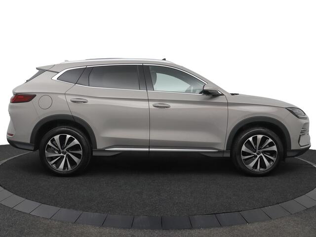 BYD Seal U 1.5 DM-i FWD Boost Snel leverbaar | Zwart interieur| 1080 km | Stoelverwarming | Apple Carplay