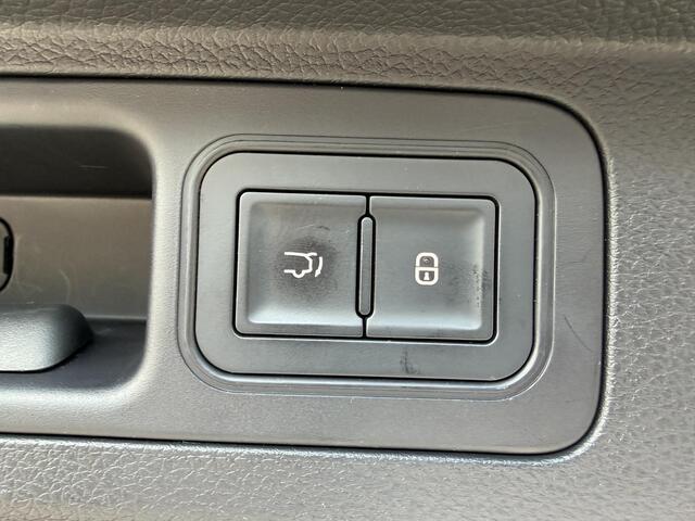BYD Seal U Design 87 kWh VAN ¤39.900,- NU VOOR SLECHTS ¤35.877,- Uw LENTEVOORDEEL ¤4.023,- | FULL OPTION| BYD GARANTIE T/M 2029| RECENT ONDERHOUD GEHAD| RIJKLAAR!| 7.000KM!|