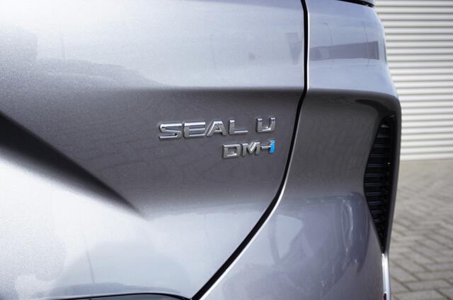 BYD Seal U 1.5 Turbo DM-i AWD Design 323 pk | 1.300 TREKGEWICHT | NIEUW!