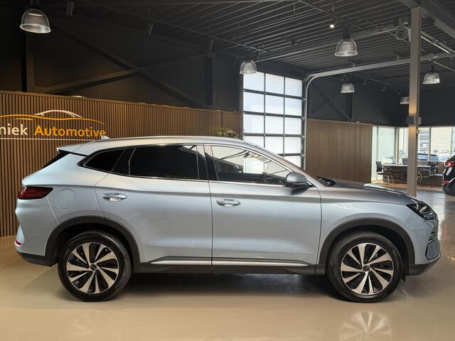 BYD Seal U 1.5 T DM-i AWD Design 324pk | Bom Vol | HEAD UP DESIGN 4x4 | DIRECT LEVERBAAR OP KENTEKEN |