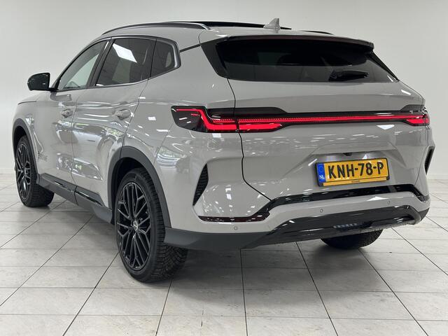 BYD Seal U Design 87 kWh Black edition | All-season banden | 1300 KG Trekgewicht |