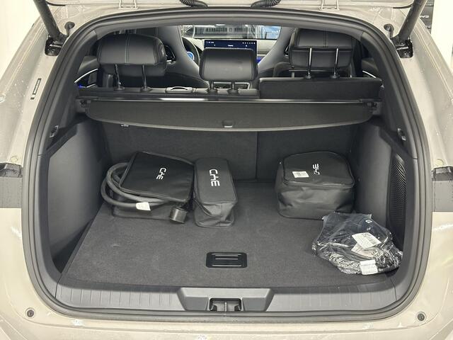 BYD Seal U Design 87 kWh Black edition | All-season banden | 1300 KG Trekgewicht |