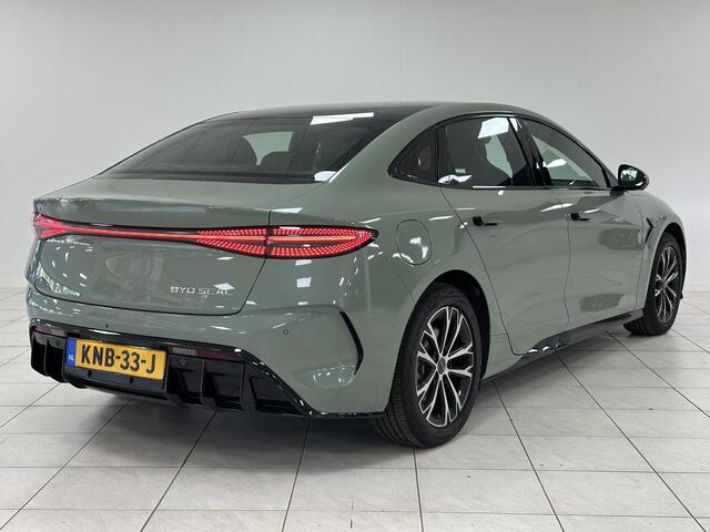BYD Seal Comfort RWD 61.4 kWh Lage km-stand | Panoramadak | 360 camera | Stoelverwarming-/ventilatie | Intelligent cruisecontrol