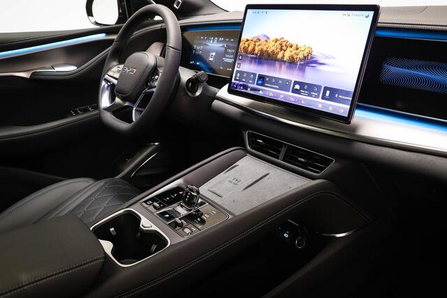 BYD Seal Excellence AWD 91.3 kWh | PANORAMADAK | STOELVENTILATIE | ACHTERBANKVERWARMING | 360 CAMERA | 20"