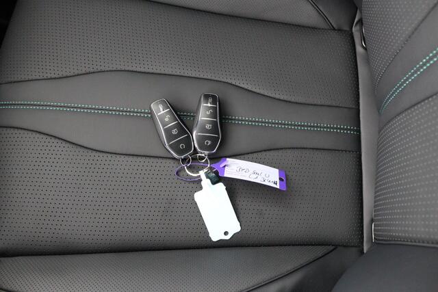 BYD Seal U 1.5 DM-i FWD Boost | Schuifdak | Elektr. stoelen | Camera | Lederen bekleding | Navi | Head Up | ACC |