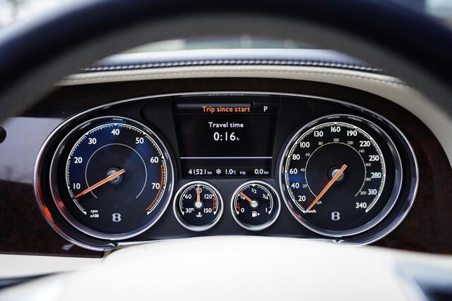 Bentley CONTINENTAL GTC V 8 Leder Beige