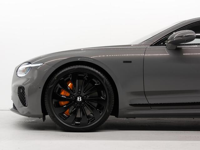 Bentley CONTINENTAL GT 4.0 V8 Hybrid Black Edition AKPRAPOVIC | WELLNESS SEATS